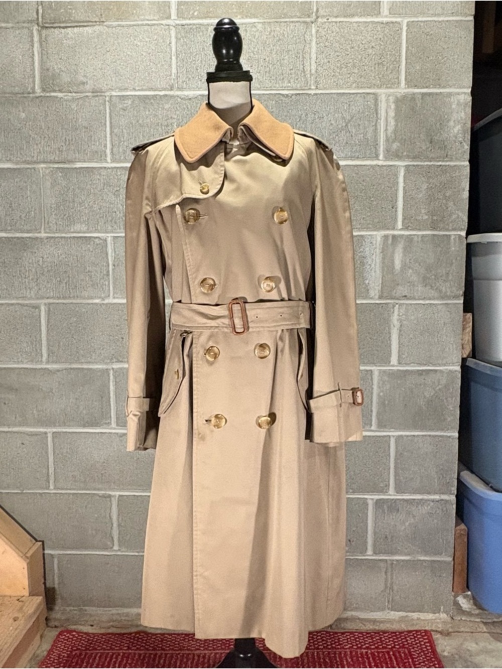Burberry trench coat - Picture 2 of 15